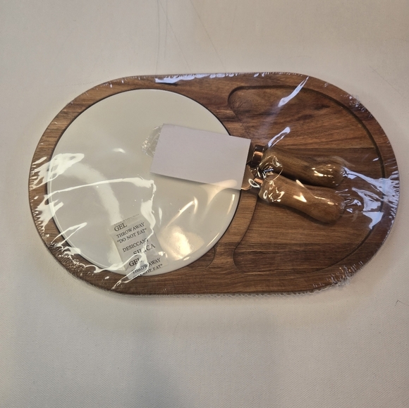 Twine Living‎ Co. Gourmet Ceramic Cheeseboard and Utencils Gift Set New - Picture 3 of 5